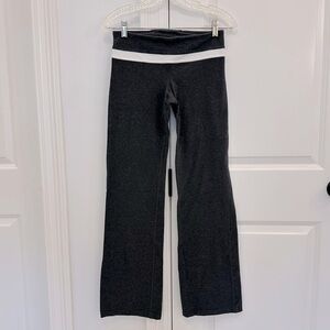 Gap active flare yoga pants gray and white petite small